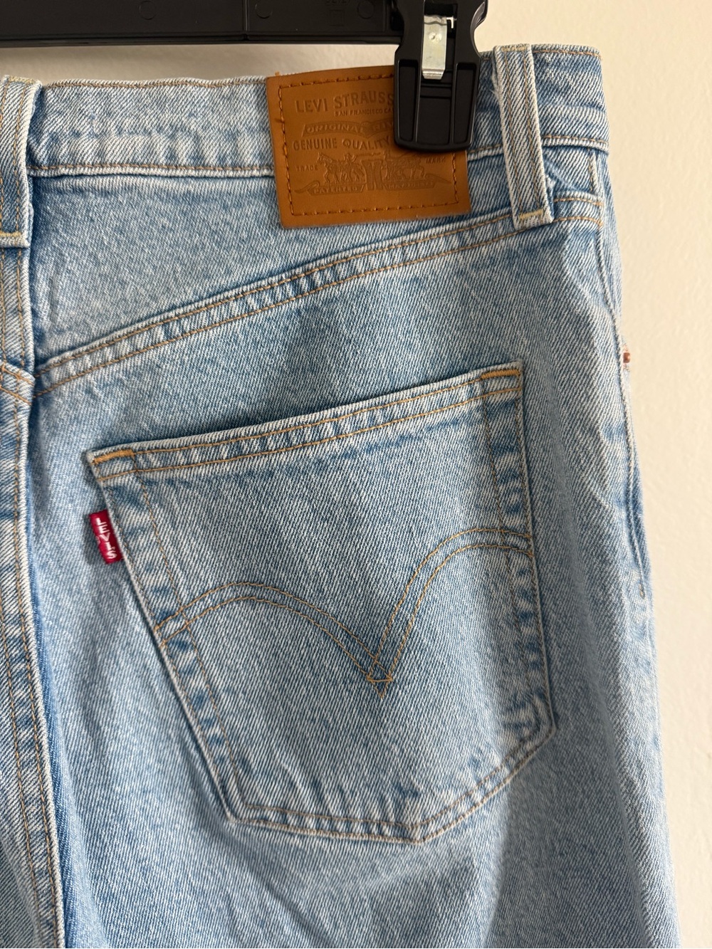 Levi's Ribcage High Rise Straight Leg Jean - Picture 5 of 5